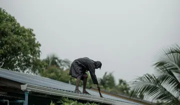 Limpeza de calhas e escoamento externo